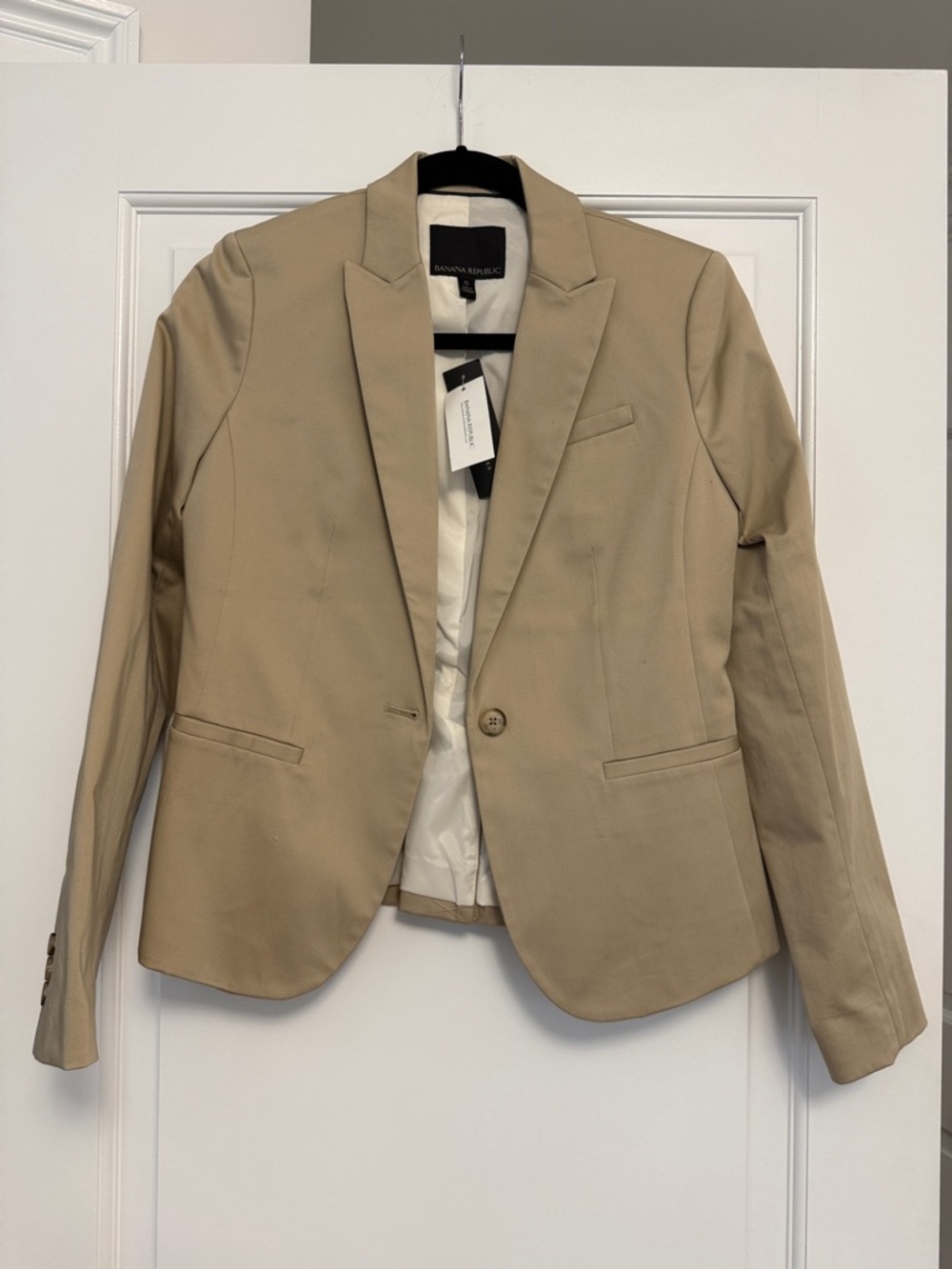 NWT- Banana Republic Women's Tan Blazer Jacket